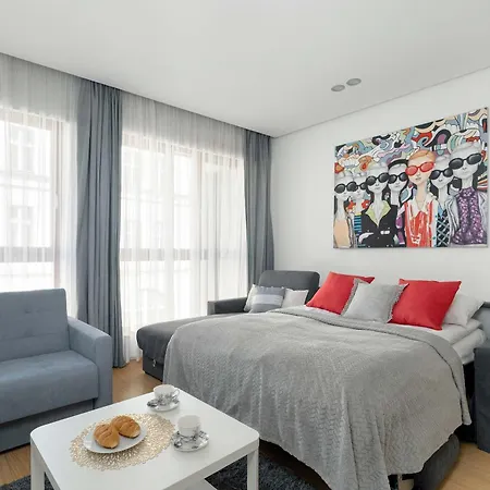 Bright Wodna Near Old Town By Renters Apartment *